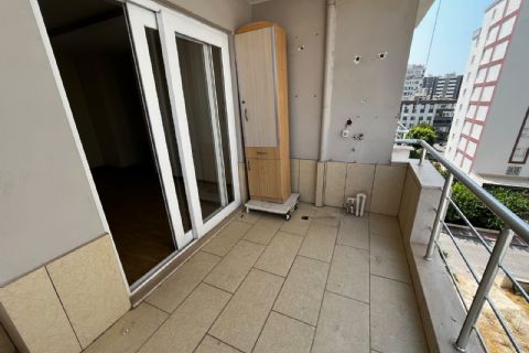 KARİZMA'DAN MERKEZİ LOKASYONDA GENİŞ 3+1 DAİRE