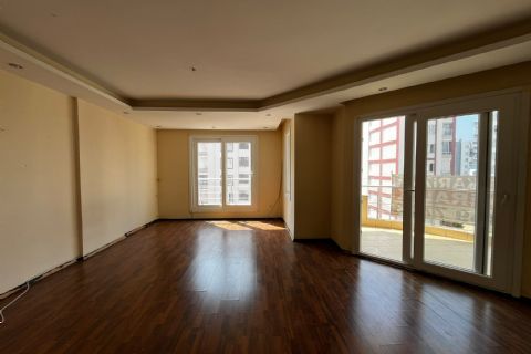 KARİZMA'DAN MERKEZİ LOKASYONDA GENİŞ 3+1 DAİRE