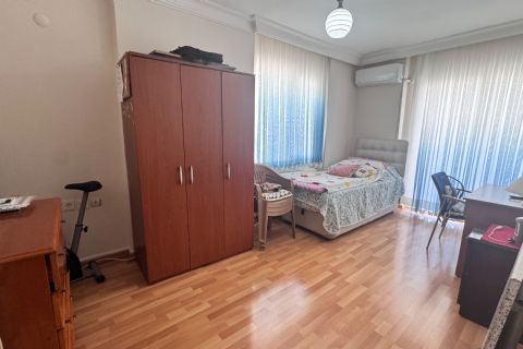 KARİZMA'DAN MERKEZİ LOKASYONDA TEMİZ VE GENİŞ KOMBİLİ 3+1