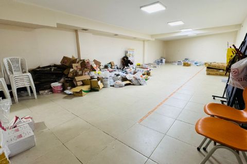 KARİZMA'DAN MERSİNİN MERKEZİNDE KİRACILI OKUL