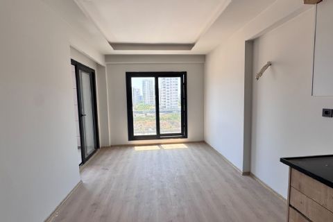 KARİZMA'DAN MEZİTLİ AKDENİZDE SOLİ BALIK PAZARI KUZEYİNDE GENİŞ 2+1