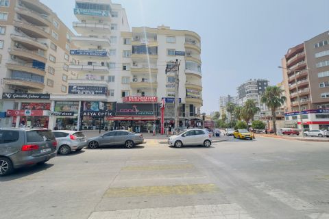 KARİZMA'DAN MEZİTLİ BANKALAR DURAĞI GMK CEPHELİ 2+1 OFİS
