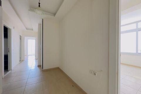 KARİZMA'DAN MEZİTLİ BANKALAR DURAĞI GMK CEPHELİ 2+1 OFİS