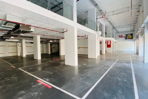 KARİZMA'DAN MEZİTLİ GMK BULVARINDA 5000 M İŞ YERİ