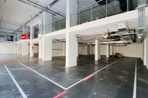 KARİZMA'DAN MEZİTLİ GMK BULVARINDA 5000 M İŞ YERİ