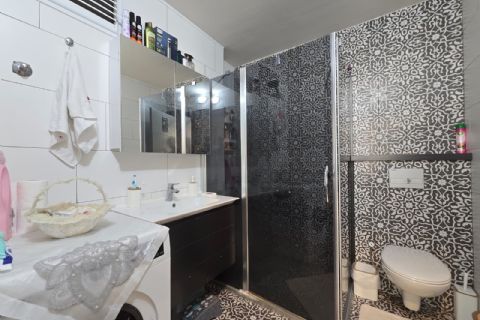 KARİZMA'DAN MEZİTLİ MERKEZ'DE GENİŞ VE MASRAFSIZ 2+1