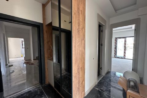 KARİZMA'DAN MEZİTLİ MERKEZ'DE SIFIR HAVUZLU LÜKS 2+1