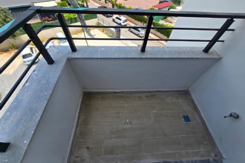 KARİZMA'DAN MEZİTLİ MERKEZ'DE SIFIR HAVUZLU LÜKS 2+1