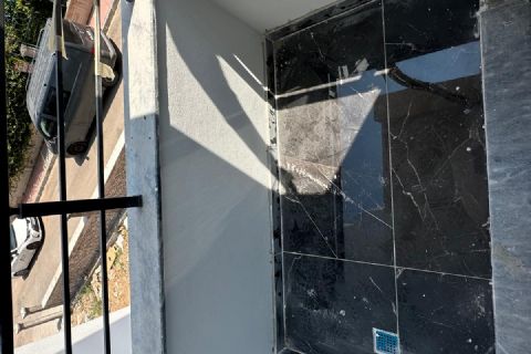 KARİZMA'DAN MEZİTLİ MERKEZ'DE SIFIR HAVUZLU LÜKS 2+1