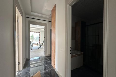 KARİZMA'DAN MEZİTLİ MERKEZ'DE SIFIR HAVUZLU LÜKS 2+1