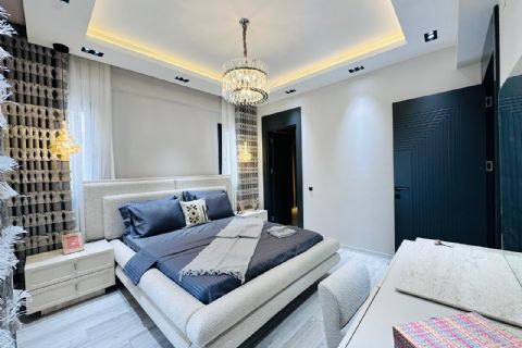KARİZMA'DAN MEZİTLİ MERKEZ'DE VATAN CAD YAKIN SIFIR LÜKS 2+1