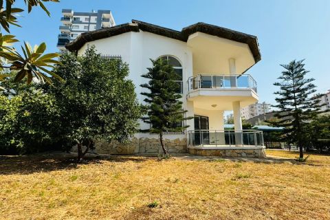 KARİZMA'DAN MEZİTLİ YENİ MH 1.50 YOĞUNLUK KÖŞE BAŞI ARSA
