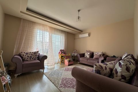 KARİZMA'DAN MEZİTLİ'DE GÜVENLİKLİ HAVUZLU SİTE İÇİNDE ARA KAT GENİŞ 3+1