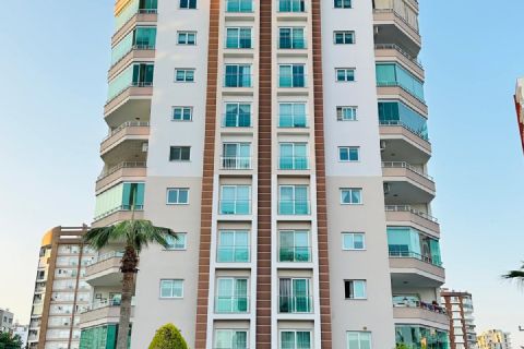 KARİZMA'DAN MÜSTAKİL TADINDA HAVUZLU PEYZAJA HAKİM GENİŞ 3+1