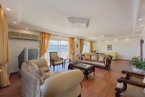 KARİZMA'DAN ÖNER KONUTLARINDA DENİZ MANZARALI DAİRE