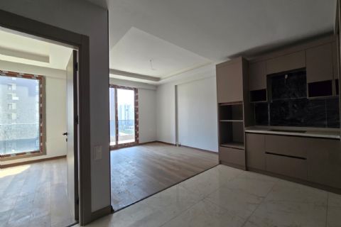KARİZMA'DAN PALM CİTY CİVARI GENİŞ CEPHELERİ AÇIK 3+1