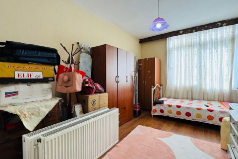 KARİZMA'DAN PİRİREİS'TE  TEMİZ 3+1 DAİRE 