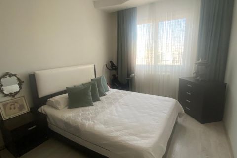 KARİZMADAN PRESTİJLİ SİTEDE YÜZME HAVUZULU VE MERKEZİ KONUMLU LÜKS 3+1