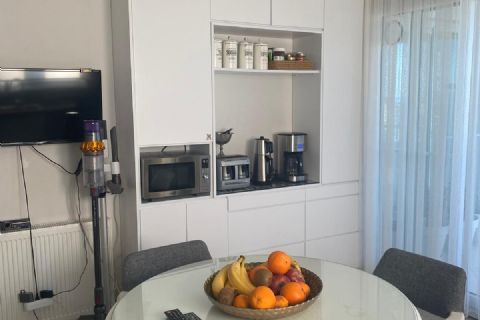 KARİZMADAN PRESTİJLİ SİTEDE YÜZME HAVUZULU VE MERKEZİ KONUMLU LÜKS 3+1