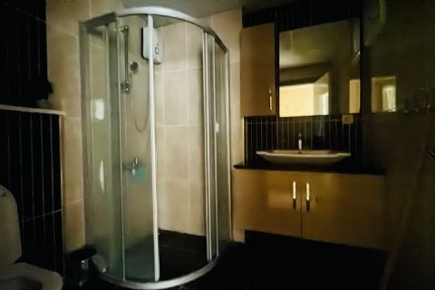 KARİZMA'DAN SAHİLE YAKIN HER KAT TEK DAİRE DOĞALGAZLI 4+1