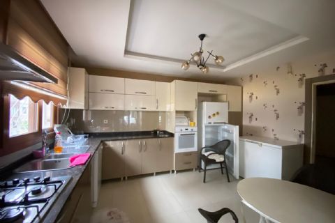 KARİZMA'DAN SAHİLE YAKIN HER KAT TEK DAİRE DOĞALGAZLI 4+1