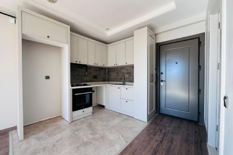 KARİZMA'DAN SIFIR LÜKS YAPIDA SİTE İÇİ KİRALIK 1+1