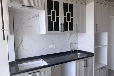 KARİZMA'DAN SİTE İÇERİSİNDE HAVUZLU DENİZ MANZARALI SIFIR 1+1
