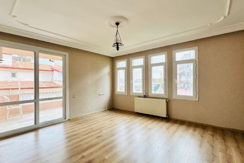 KARİZMA'DAN SİTE İÇERİSİNDE HAVUZLU GENİŞ TERASLI TRİPLEKS VİLLA