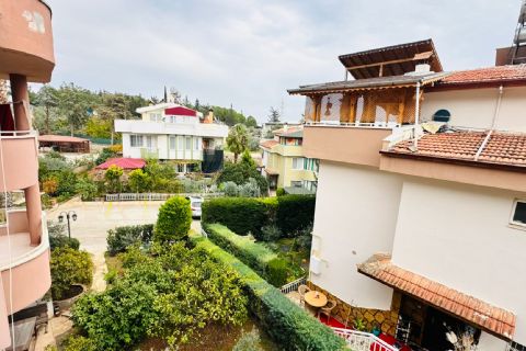 KARİZMA'DAN SİTE İÇERİSİNDE HAVUZLU GENİŞ TERASLI TRİPLEKS VİLLA