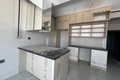 KARİZMA'DAN SİTE İÇERİSİNDE LÜKS 2+1 