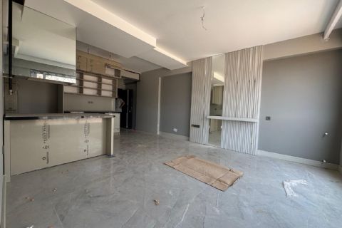 KARİZMA'DAN SİTE İÇERİSİNDE LÜKS 2+1 