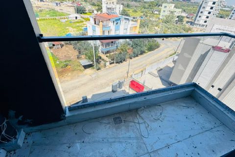 KARİZMA'DAN SİTE İÇERİSİNDE YERDEN ISITMALI HAVUZLU 2+1