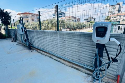 KARİZMA'DAN SİTE İÇERİSİNDE YERDEN ISITMALI HAVUZLU 2+1
