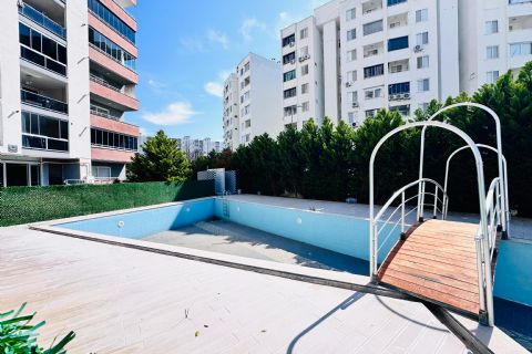 KARİZMA'DAN SİTE İÇİ DENİZ MANZARALI AQUA PARK HAVUZLU 3+1