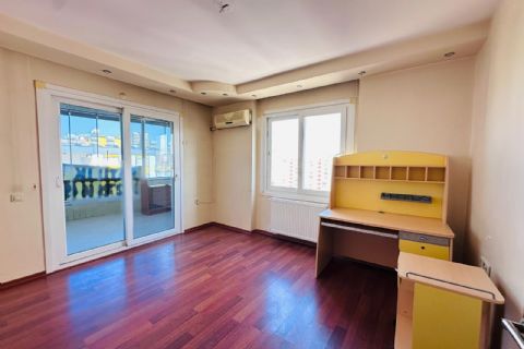 KARİZMA'DAN SİTE İÇİ DENİZ MANZARALI GENİŞ OTURUM HAVUZLU 4+1