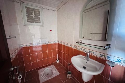 KARİZMA'DAN SİTE İÇİ DENİZ MANZARALI GENİŞ OTURUM HAVUZLU 4+1