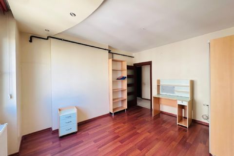 KARİZMA'DAN SİTE İÇİ DENİZ MANZARALI GENİŞ OTURUM HAVUZLU 4+1