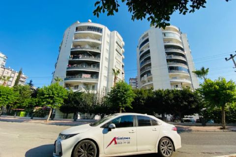KARİZMA'DAN SİTE İÇİ HAVUZLU GENİŞ OTURUM 3+1
