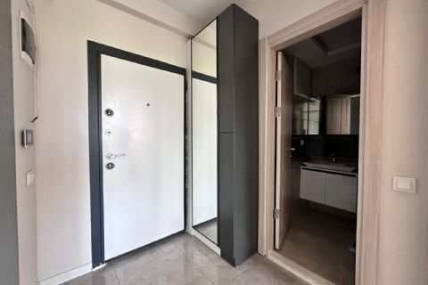 KARİZMA'DAN SİTE İÇİ HAVUZLU GENİŞ OTURUM FIRSAT 1+1