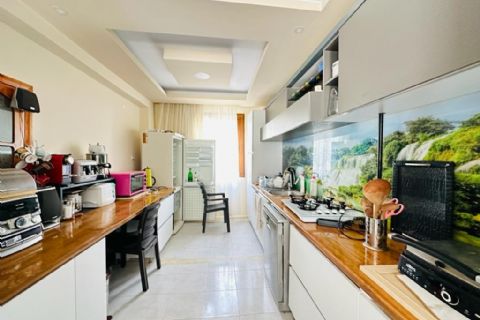 KARİZMA'DAN SİTE İÇİ HAVUZLU KOMBİLİ TRİPLEKS 5+1 VİLLA
