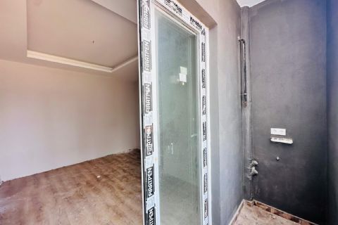 KARİZMA'DAN SİTE İÇİ HAVUZLU SIFIR 2+1