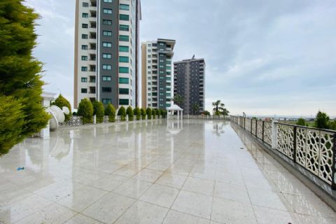 KARİZMA'DAN SİTE İÇİ HAVUZLU SOSYAL ALANLARA SAHİP LÜKS 4+1