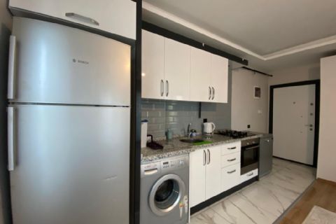 KARİZMA'DAN SOLİ CENTER CİVARI  KİRACILI FULL EŞYALI 1+1