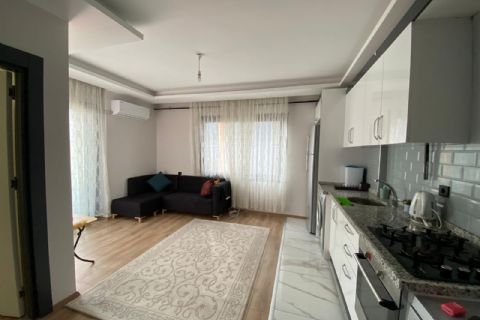 KARİZMA'DAN SOLİ CENTER CİVARI  KİRACILI FULL EŞYALI 1+1