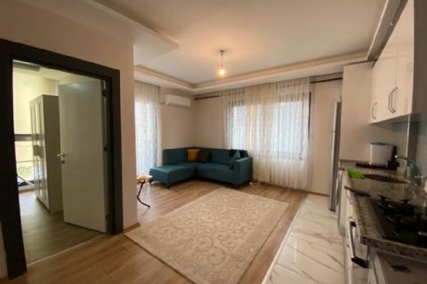 KARİZMA'DAN SOLİ CENTER CİVARI  KİRACILI FULL EŞYALI 1+1