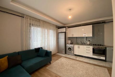 KARİZMA'DAN SOLİ CENTER CİVARI  KİRACILI FULL EŞYALI 1+1