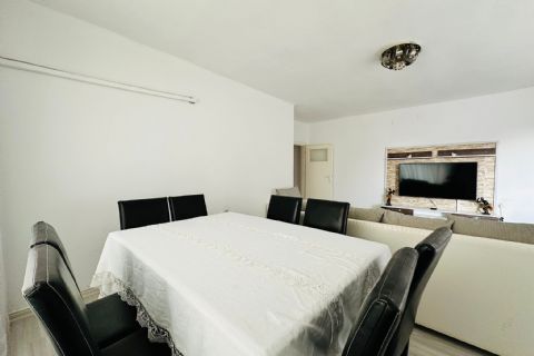 KARİZMA'DAN SOLİ SAHİLE VE SOLİ CENTER CİVARI 3+1 SİTE İÇİ