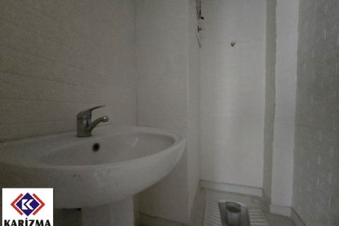KARİZMA'DAN SOLİ SİTESİNDE ARA KAT EŞYALI GENİŞ BAĞIMSIZ 3+1