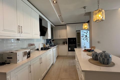 KARİZMA'DAN SUADA RESİDENCE'DA GENİŞ 5+1