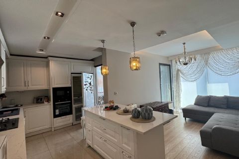 KARİZMA'DAN SUADA RESİDENCE'DA GENİŞ 5+1